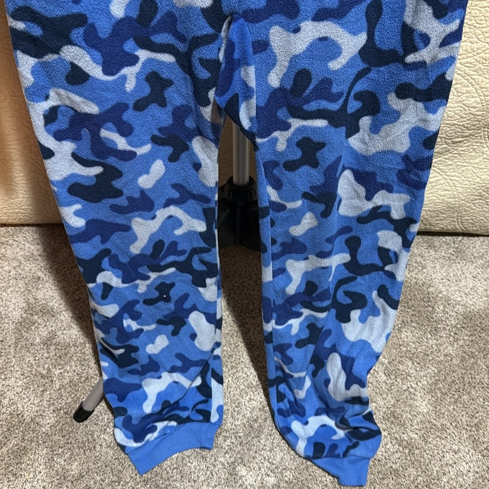 Blue Camouflage Shark 🦈 Hooded Onesie - Picture 4 of 5